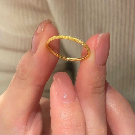 Gold Twist Ring - Simple Minimal Design